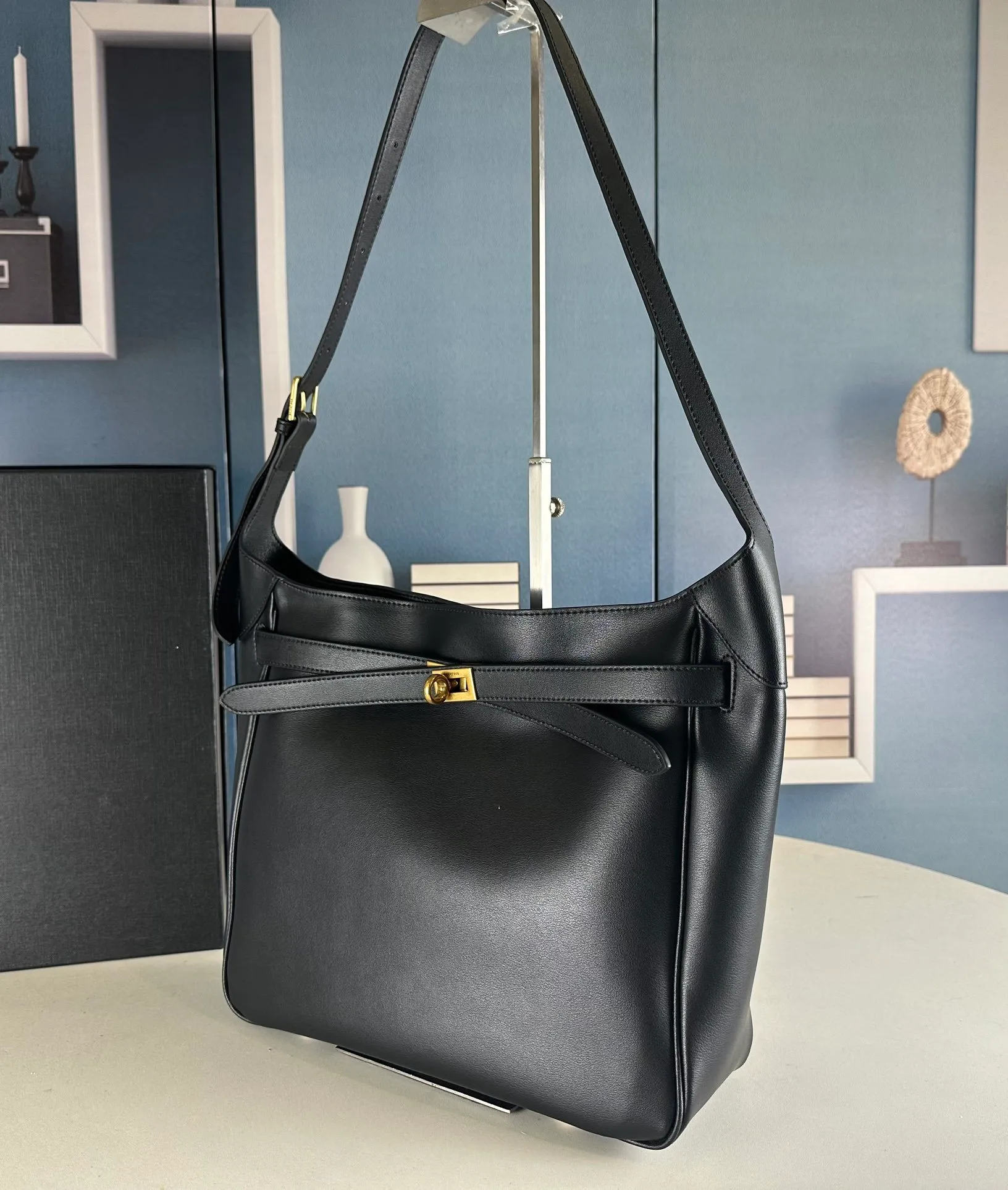 All categories Balenciaga Women's Bags (Balenciaga) Balenciaga 97726