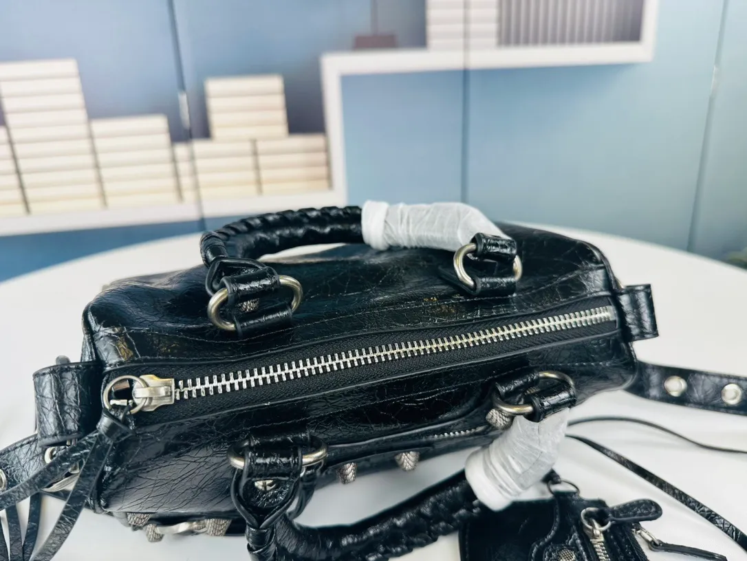 All Categories Balenciaga Women's Bags (Balenciaga) Balenciaga 09005