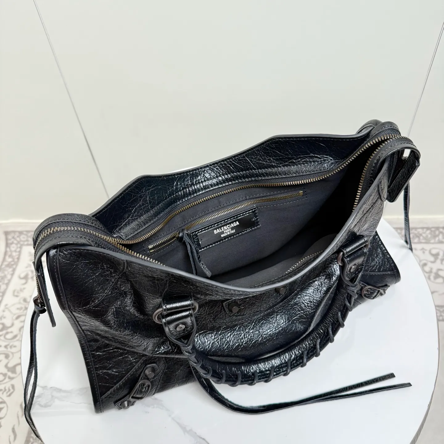 All Categories Balenciaga Women's Bags (Balenciaga) Balenciaga Original Order 188110 Medium