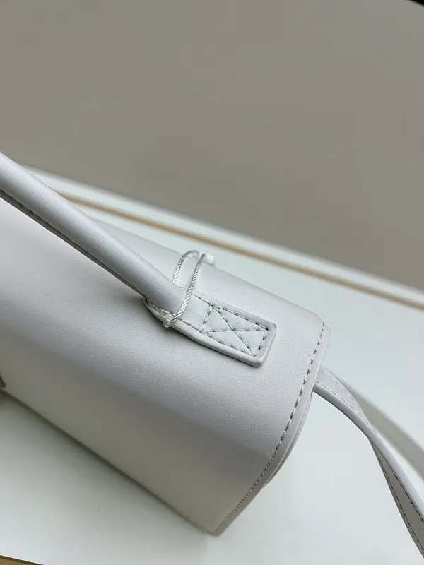 All categories Balenciaga Women's Bags (Balenciaga) Balenciaga 8896