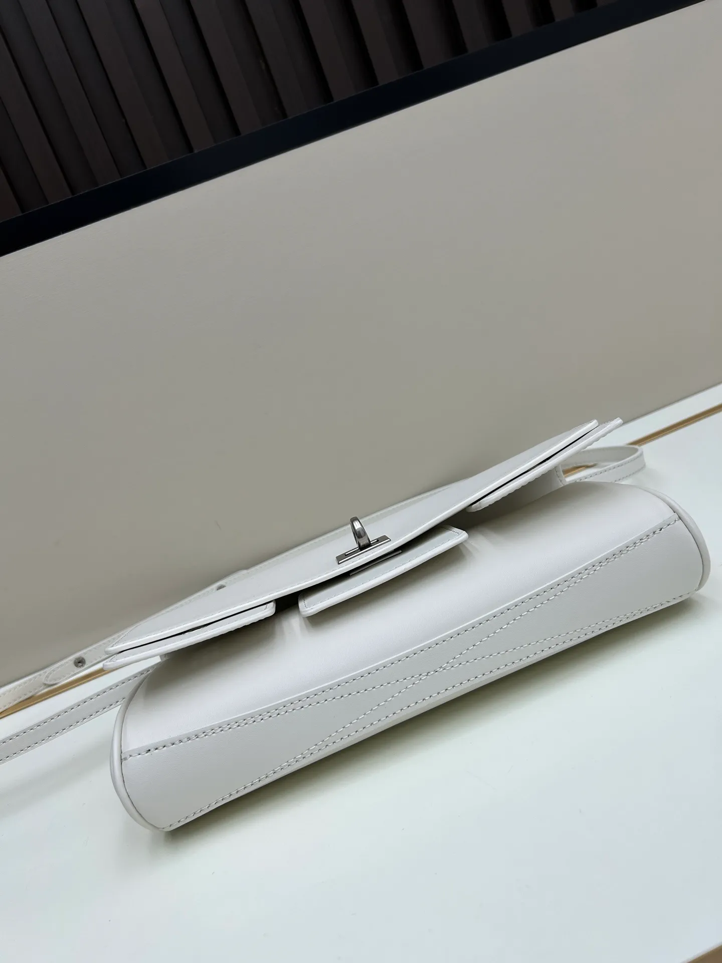 All categories Balenciaga Women's Bags (Balenciaga) Balenciaga 8896