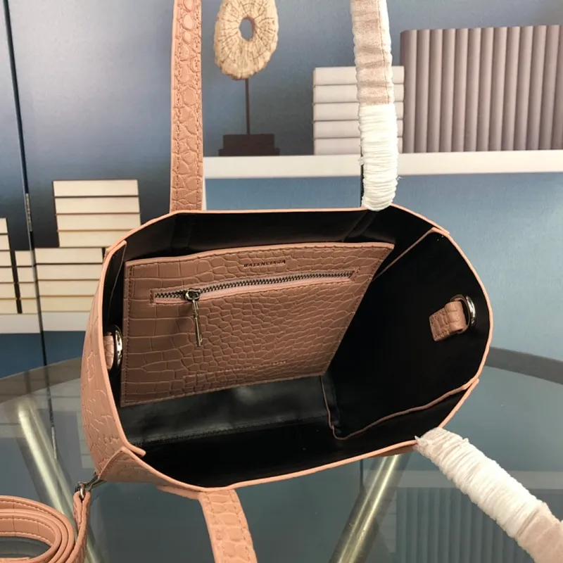 All categories Official website "Brand Women's Bags" Women's Bags 💙 BALENCIAGA 2023 latest Balenciaga handbags
