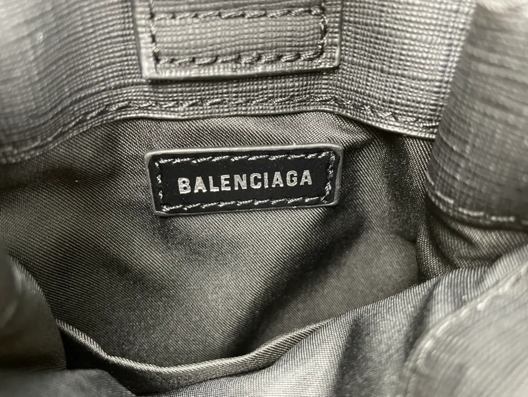 All categories Official website "Brand Women's Bags" Women's Bags 💙 BALENCIAGA 2023 latest Balenciaga mobile phone bag