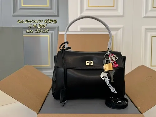 All Categories Official Website "Brand Women's Bags" Women's Bags 💙 BALENCIAGA 2024 Official Website New Balenciaga Crossbody Bag