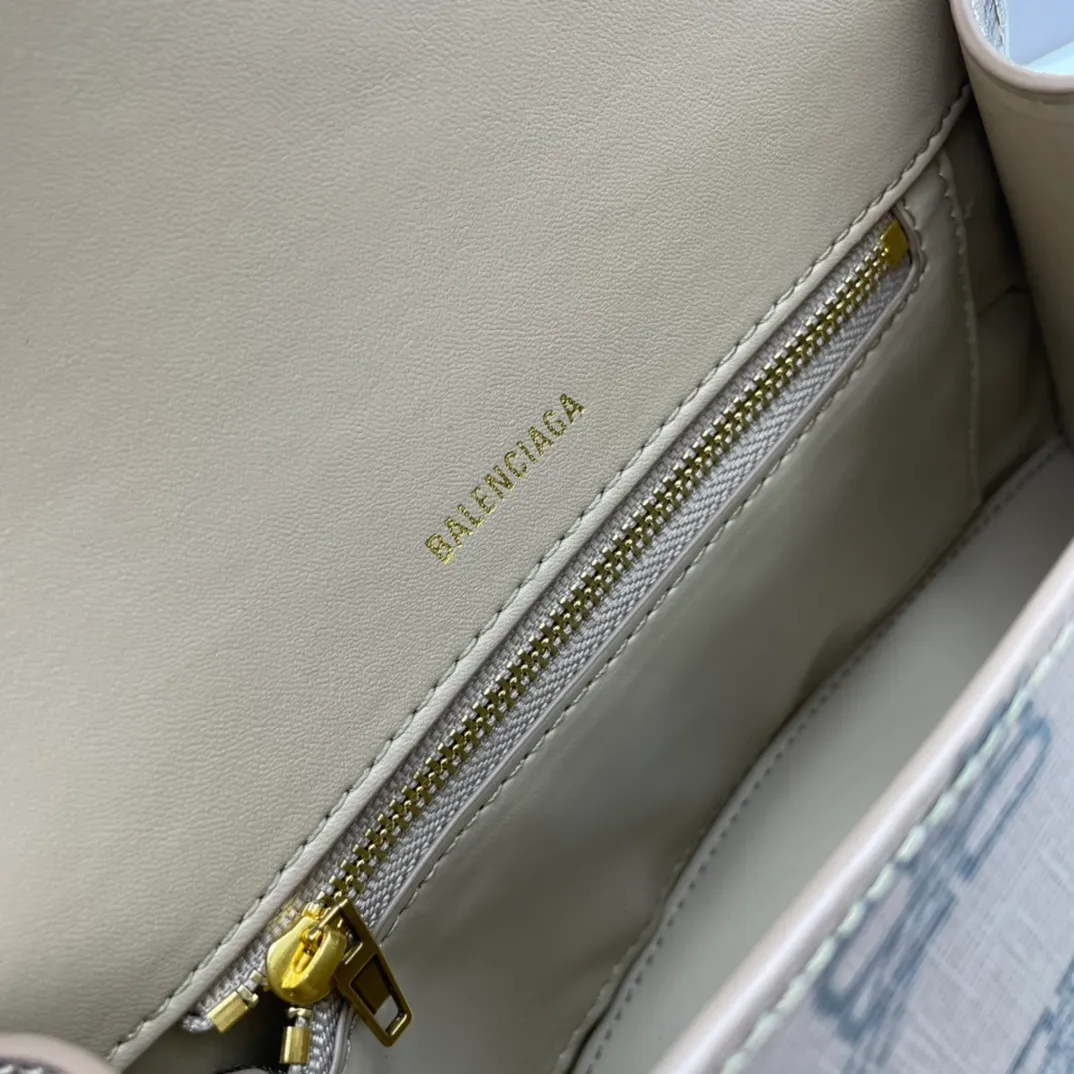 All categories Balenciaga Women's Bags (Balenciaga) Balenciaga 3931