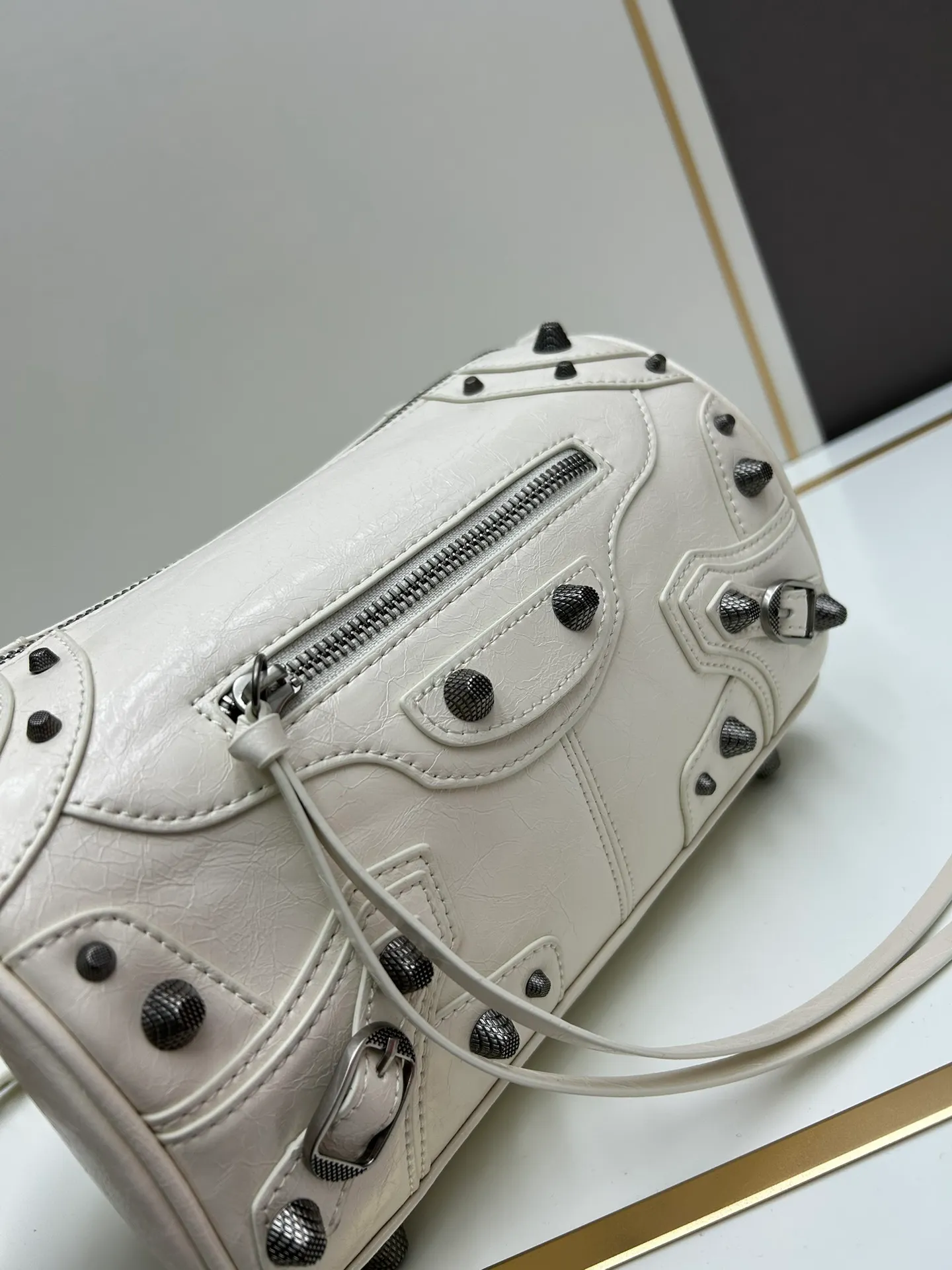 All categories Balenciaga Women's Bags (Balenciaga) Balenciaga 77176