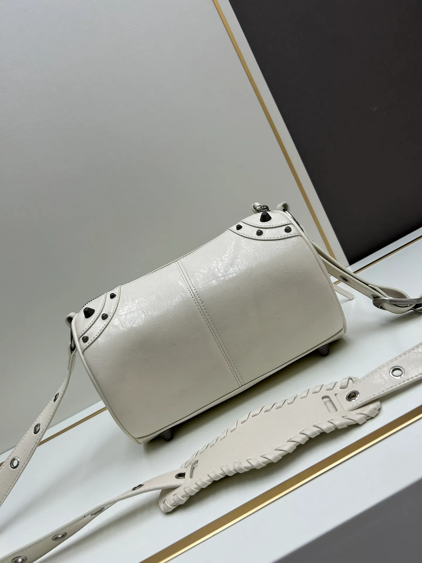 All categories Balenciaga Women's Bags (Balenciaga) Balenciaga 77176