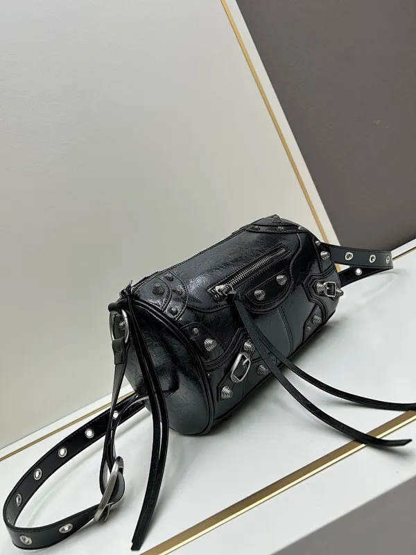 All categories Balenciaga Women's Bags (Balenciaga) Balenciaga 77176