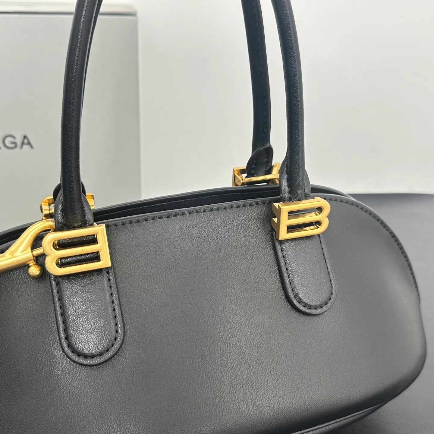 All categories Balenciaga Women's Bags (Balenciaga) Balenciaga 8812 small size
