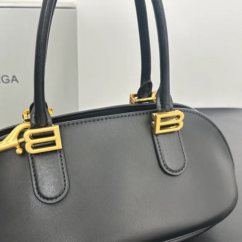 All categories Balenciaga Women's Bags (Balenciaga) Balenciaga 8812 small size