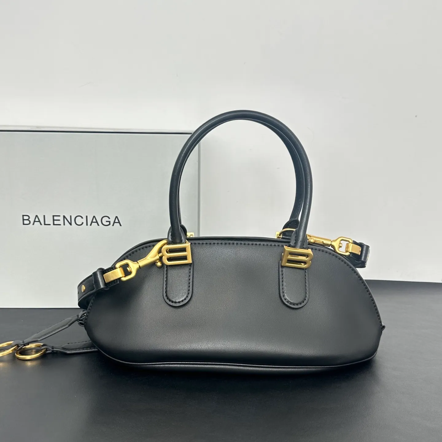 All categories Balenciaga Women's Bags (Balenciaga) Balenciaga 8812 small size