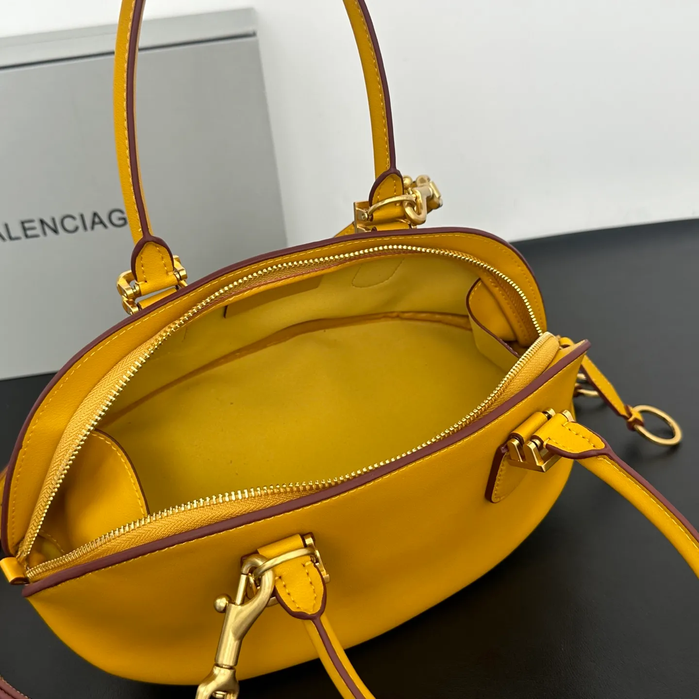 All categories Balenciaga Women's Bags (Balenciaga) Balenciaga 8812 small size