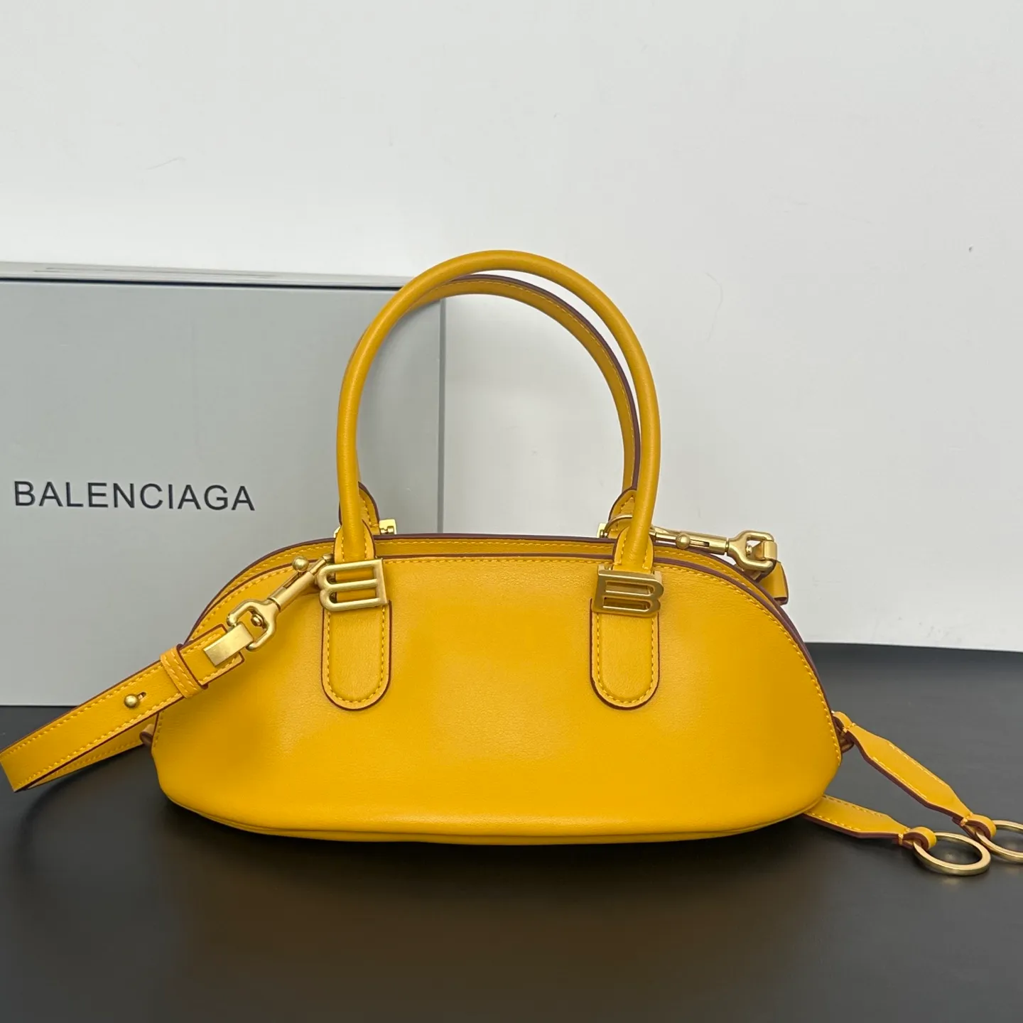 All categories Balenciaga Women's Bags (Balenciaga) Balenciaga 8812 small size