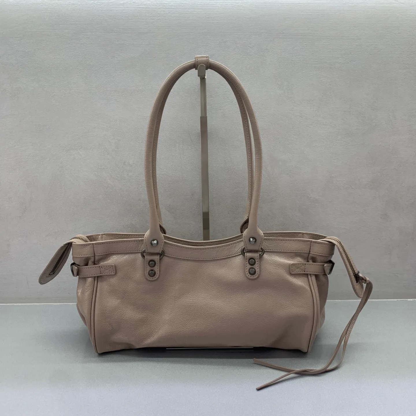 All categories Balenciaga Women's Bags (Balenciaga) Balenciaga 8457041080