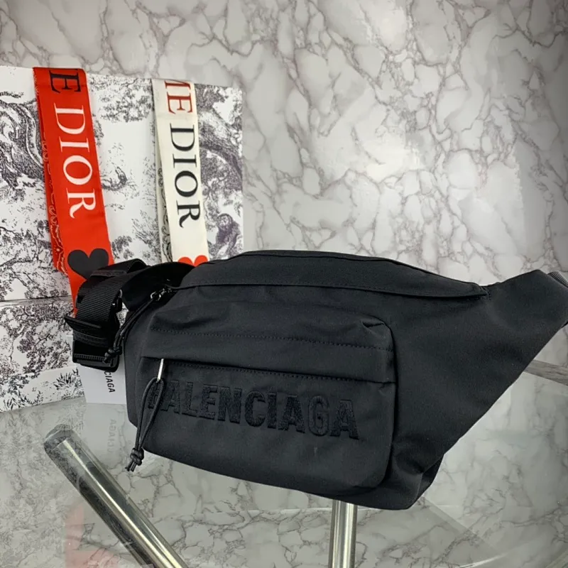 All categories Balenciaga Women's Bags (Balenciaga) Balenciaga, 3011