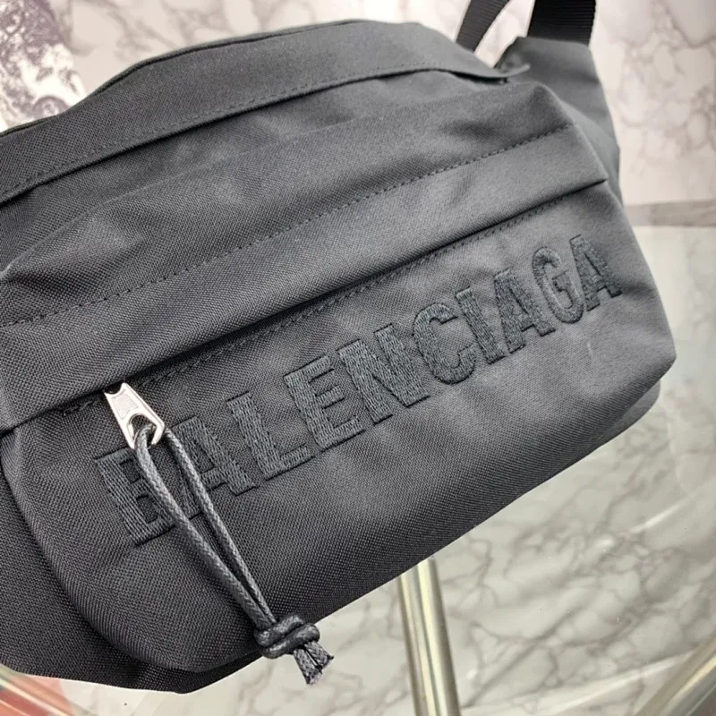 All categories Balenciaga Women's Bags (Balenciaga) Balenciaga, 3011
