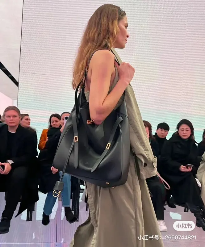 All Categories Balenciaga Women's Bags (Balenciaga) Balenciaga 5021