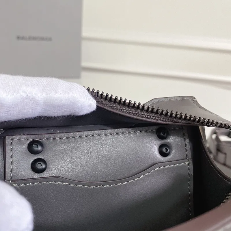 All categories Balenciaga Women's Bags (Balenciaga) Balenciaga 75057