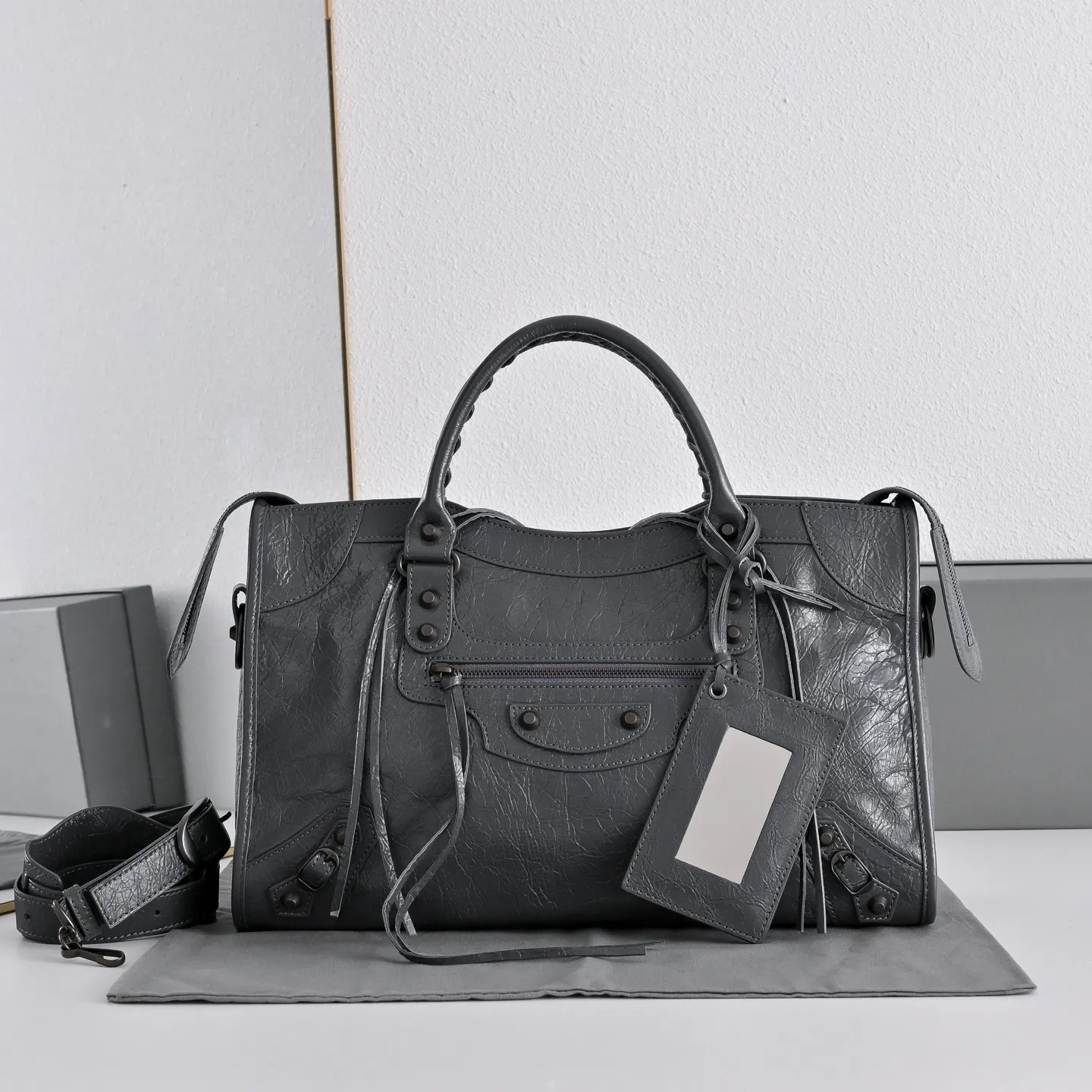 All Categories Balenciaga Women's Bags (Balenciaga) Balenciaga 2430