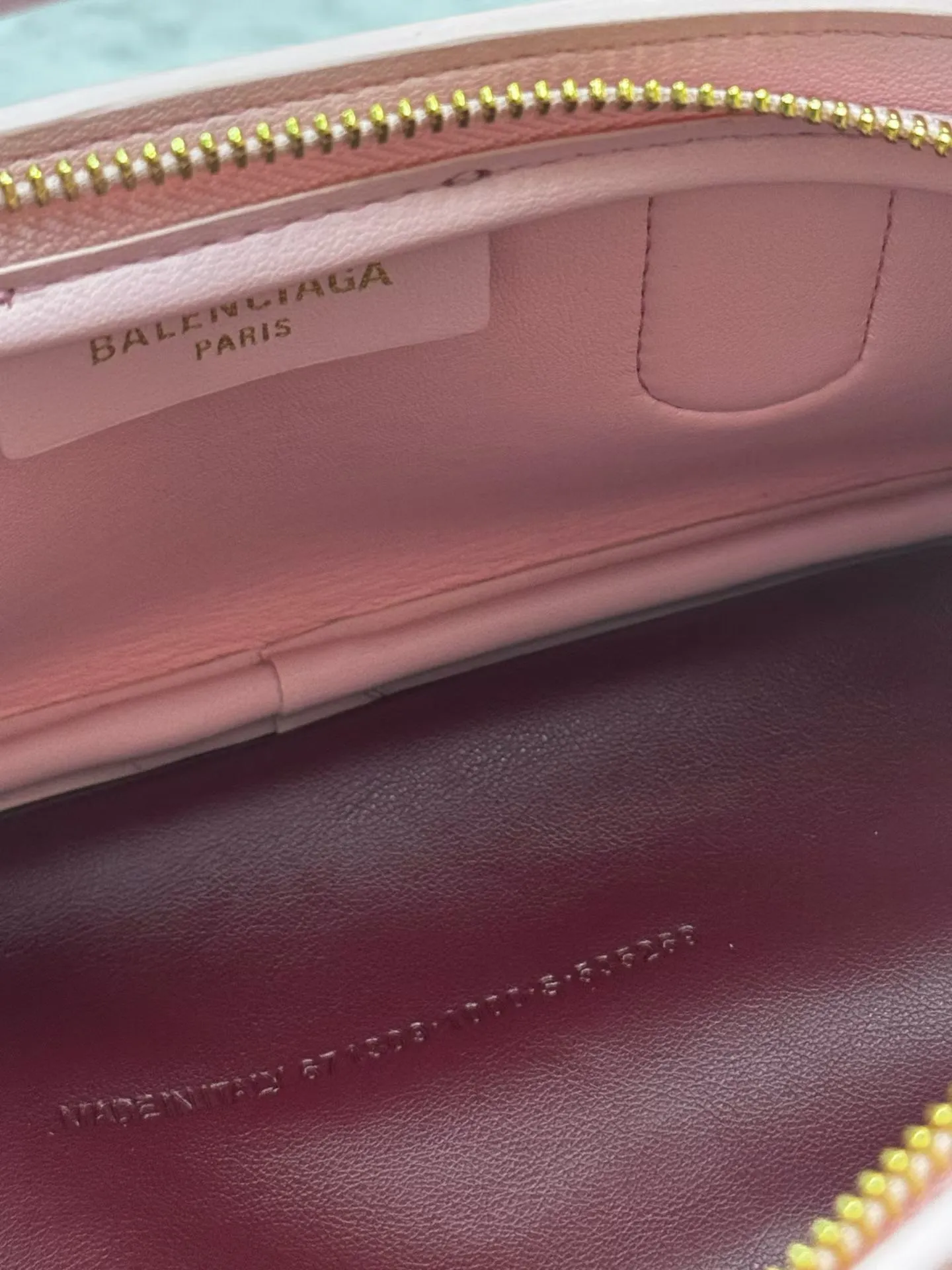 All Categories Official Website "Brand Women's Bags" Women's Bags 💙 BALENCIAGA 2026 New Balenciaga Crossbody Bag