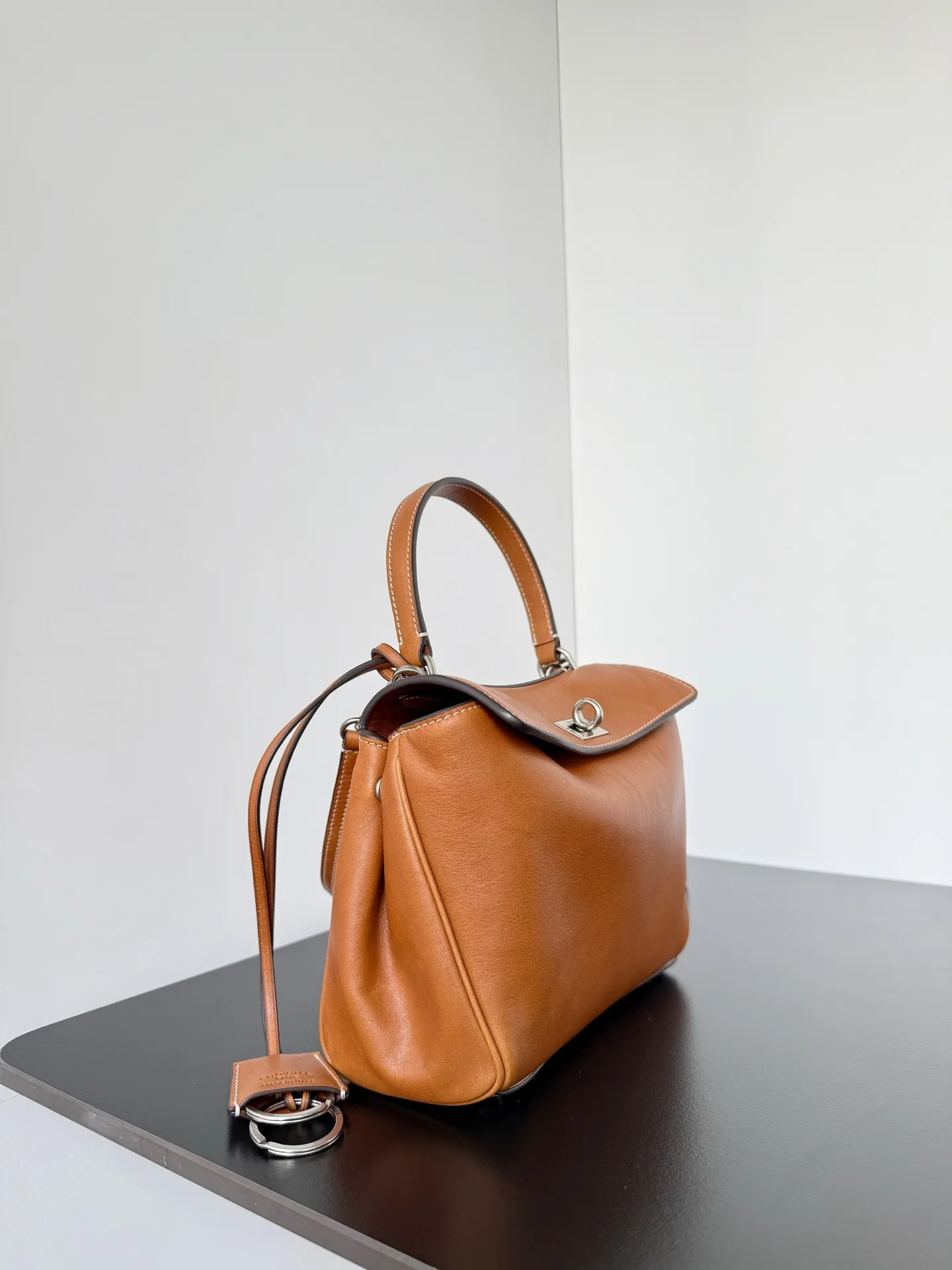 All Categories Balenciaga Women's Bags (Balenciaga) Balenciaga 2229