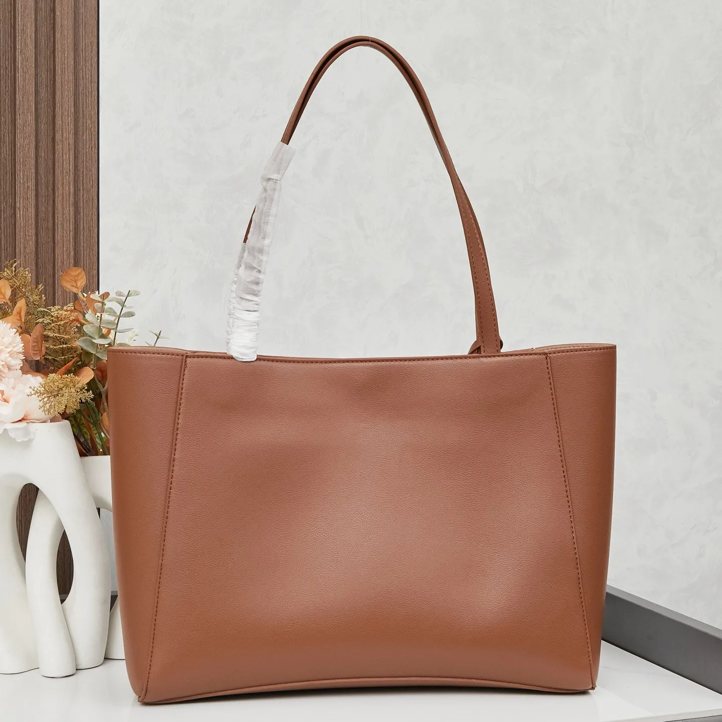 All Categories Official Website "Brand Women's Bags" Women's Bags 💙 BALENCIAGA 2025 Official Website New Balenciaga Crossbody Bag