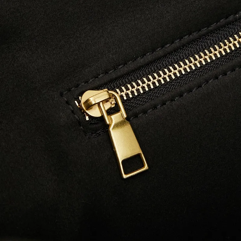 All Categories Official Website "Brand Women's Bags" Women's Bags 💙 BALENCIAGA 2025 Official Website New Balenciaga Crossbody Bag