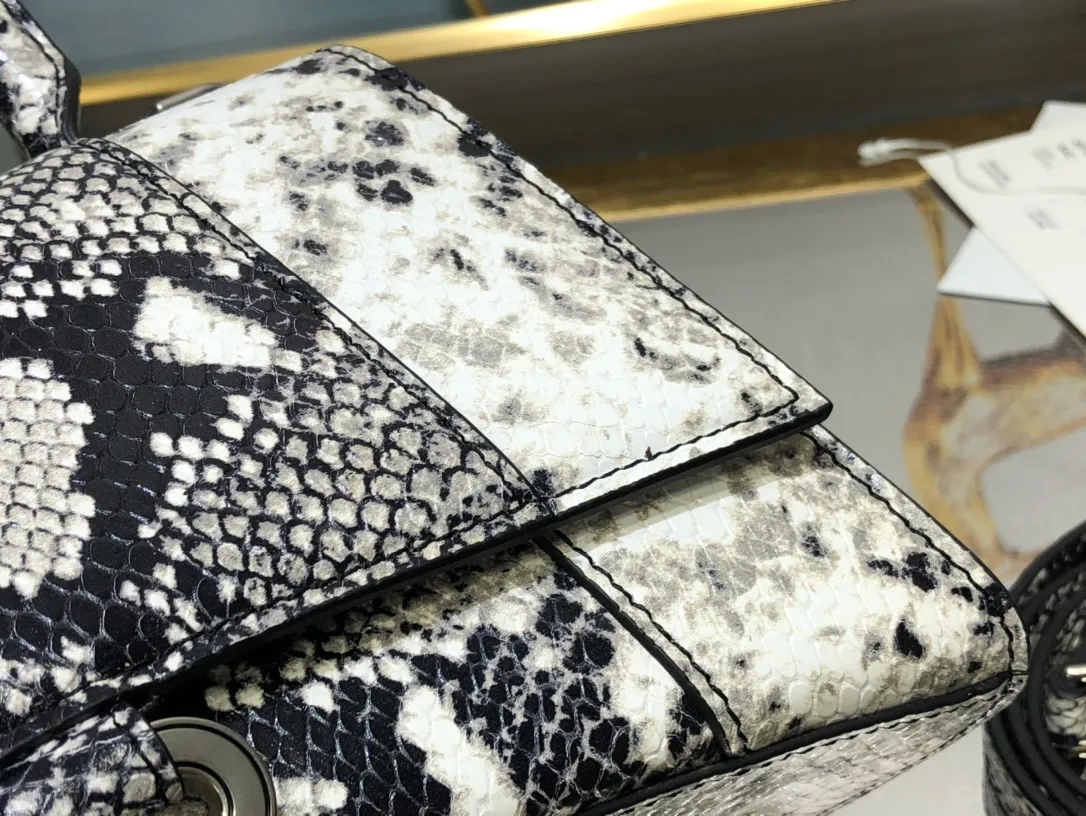 All Categories Balenciaga Women's Bags (Balenciaga) Balenciaga LG0023