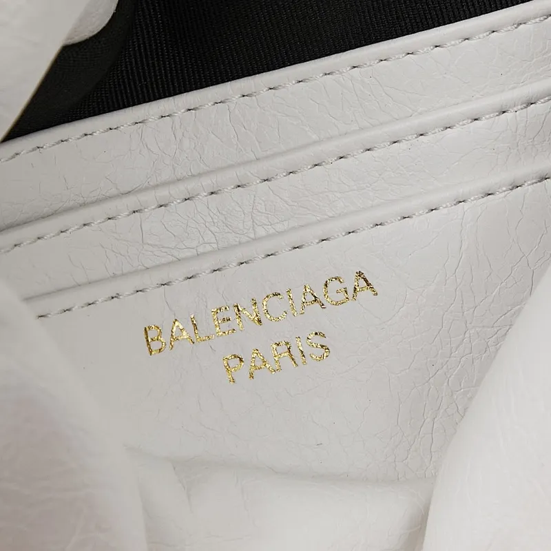 All categories Balenciaga Women's Bags (Balenciaga) Balenciaga 6903