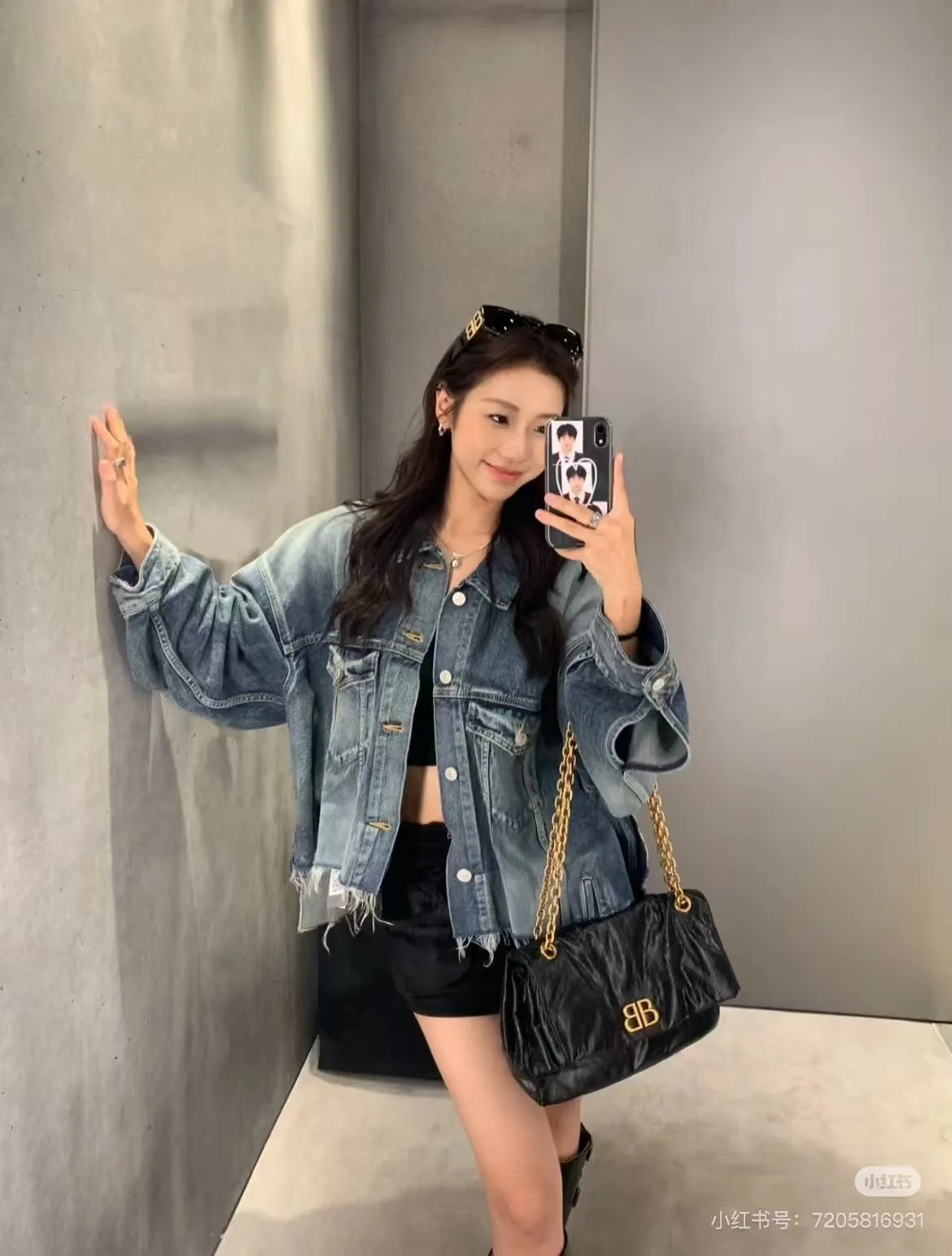 All categories Balenciaga Women's Bags (Balenciaga) Balenciaga 6903