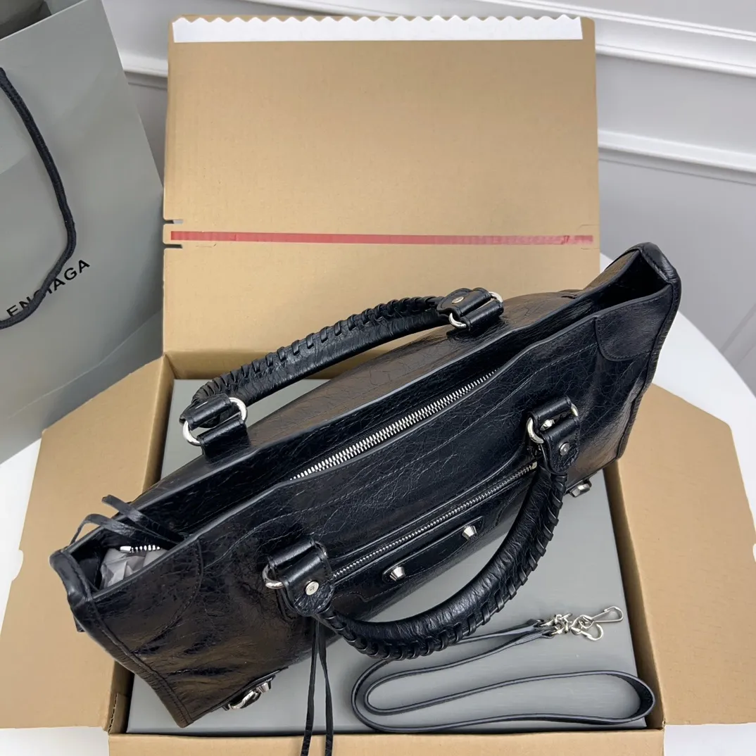 All categories Balenciaga Women's Bags (Balenciaga) Balenciaga 3825