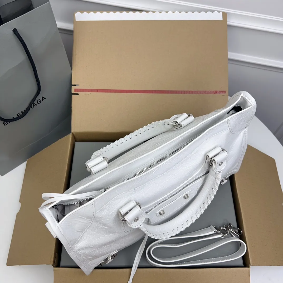 All categories Balenciaga Women's Bags (Balenciaga) Balenciaga 3825