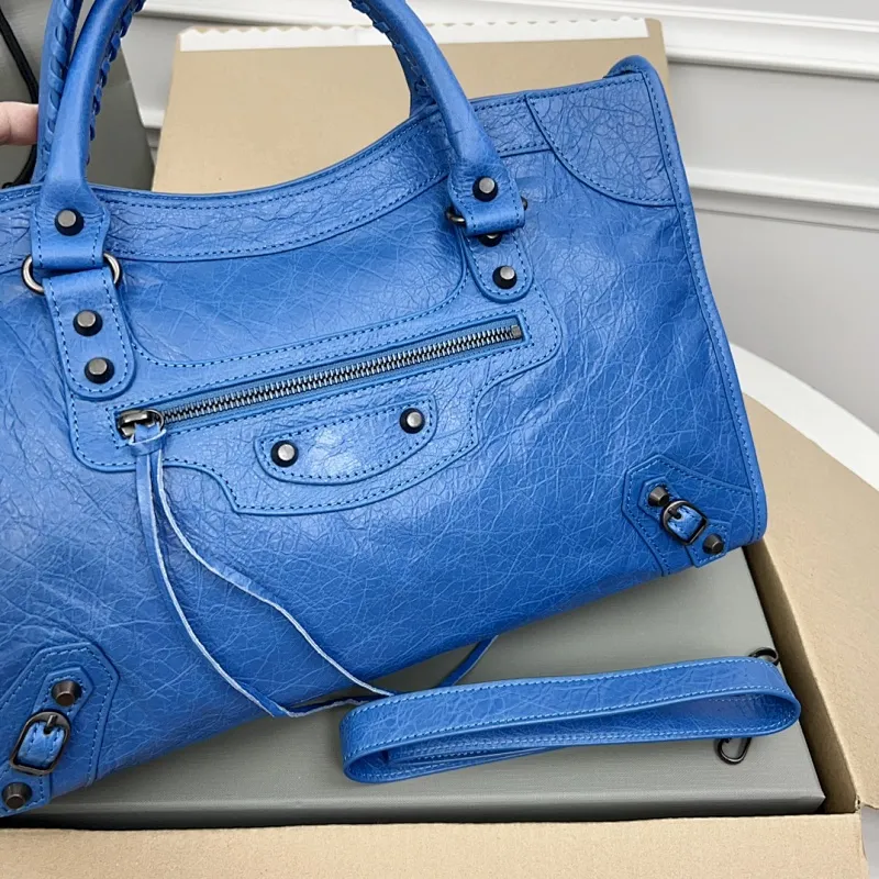 All categories Balenciaga Women's Bags (Balenciaga) Balenciaga 3825
