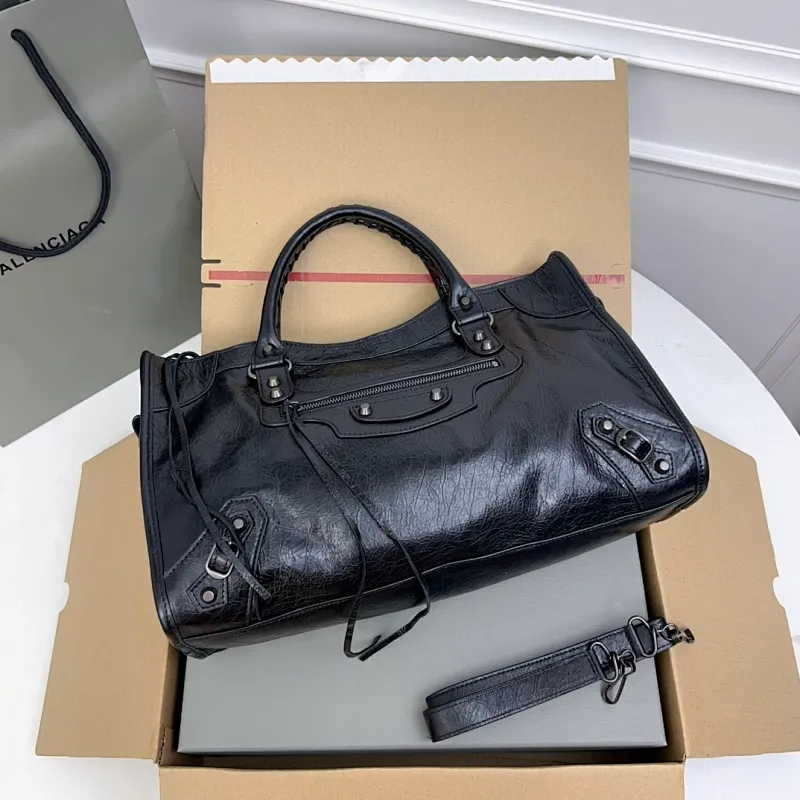 All categories Balenciaga Women's Bags (Balenciaga) Balenciaga 3825