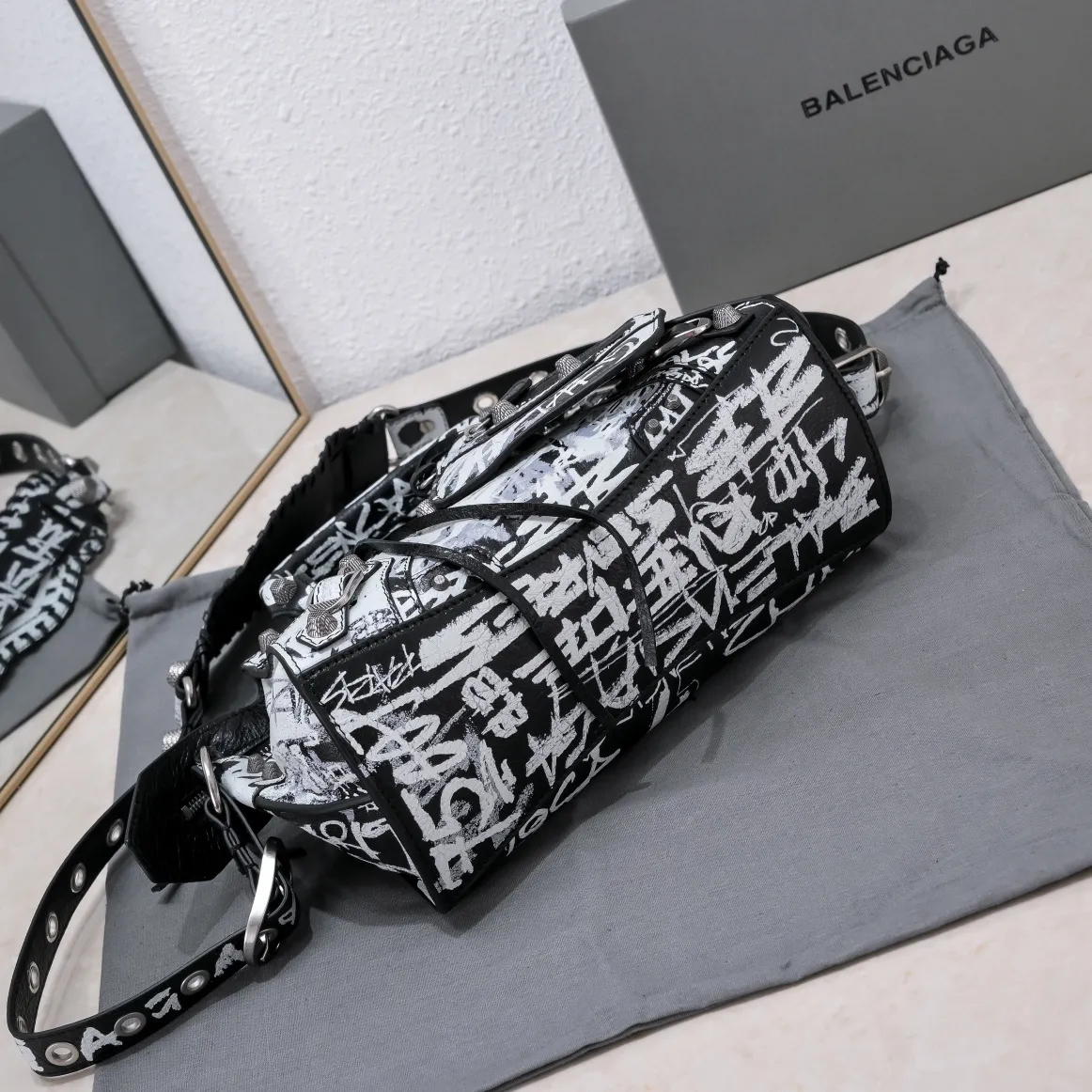 All Categories Balenciaga Women's Bags (Balenciaga) Balenciaga 2613