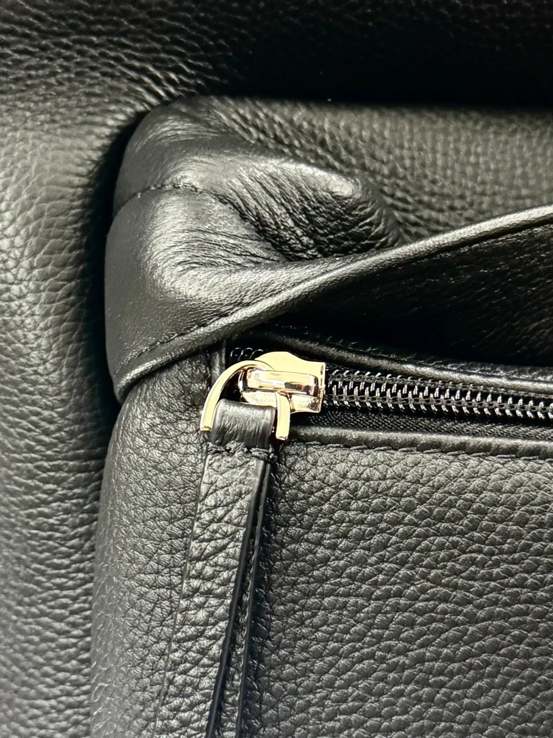 All Categories Balenciaga Women's Bags (Balenciaga) Balenciaga 105