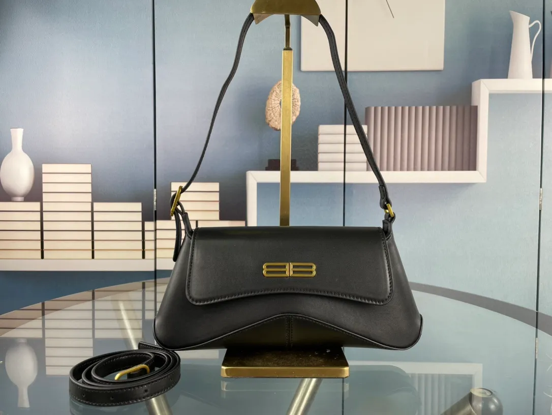 All categories Official website "Brand Women's Bags" Women's Bags 💙 BALENCIAGA 2023 latest Balenciaga crossbody bag