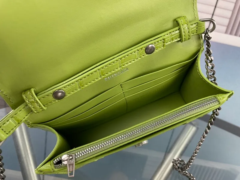All categories Official website "Brand Women's Bags" Women's Bags 💙 BALENCIAGA 2023 latest Balenciaga crossbody bag