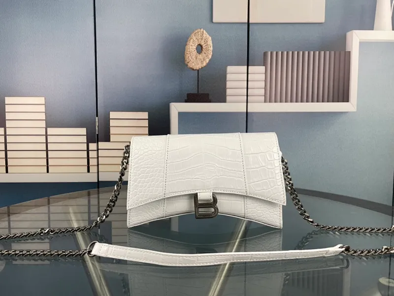 All categories Official website "Brand Women's Bags" Women's Bags 💙 BALENCIAGA 2023 latest Balenciaga crossbody bag