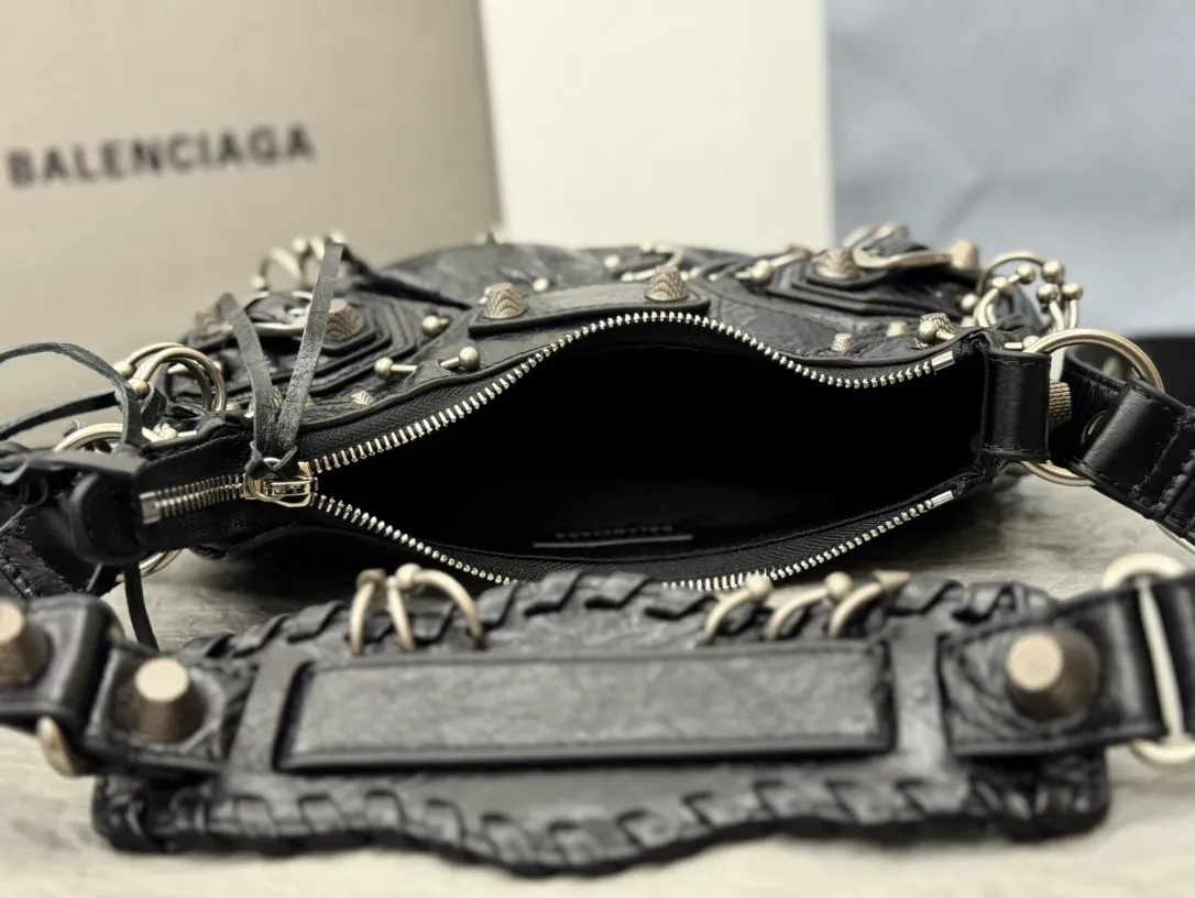 All Categories Balenciaga Women's Bags (Balenciaga) Balenciaga 701