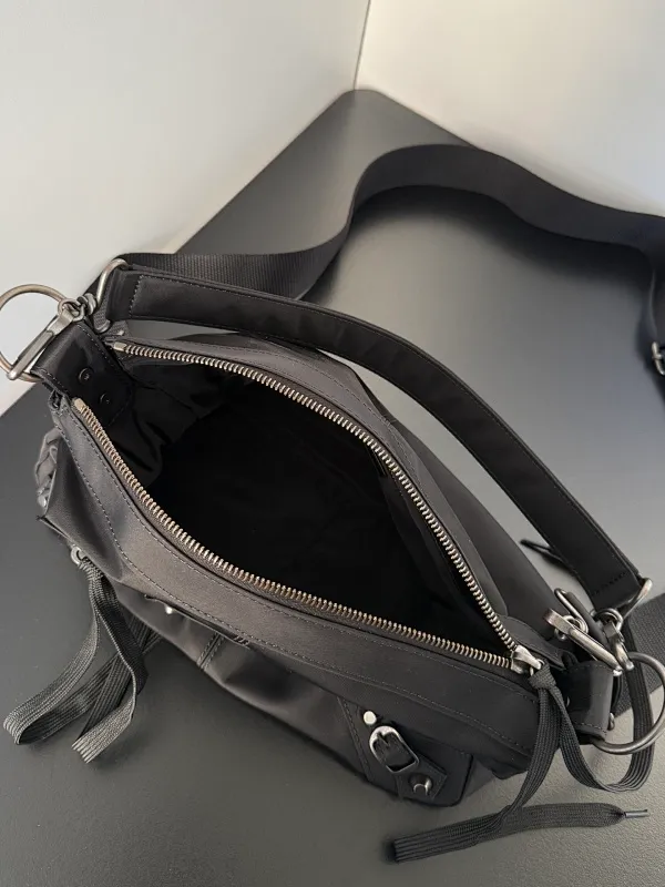 All categories Balenciaga Women's Bags (Balenciaga) Balenciaga 25898