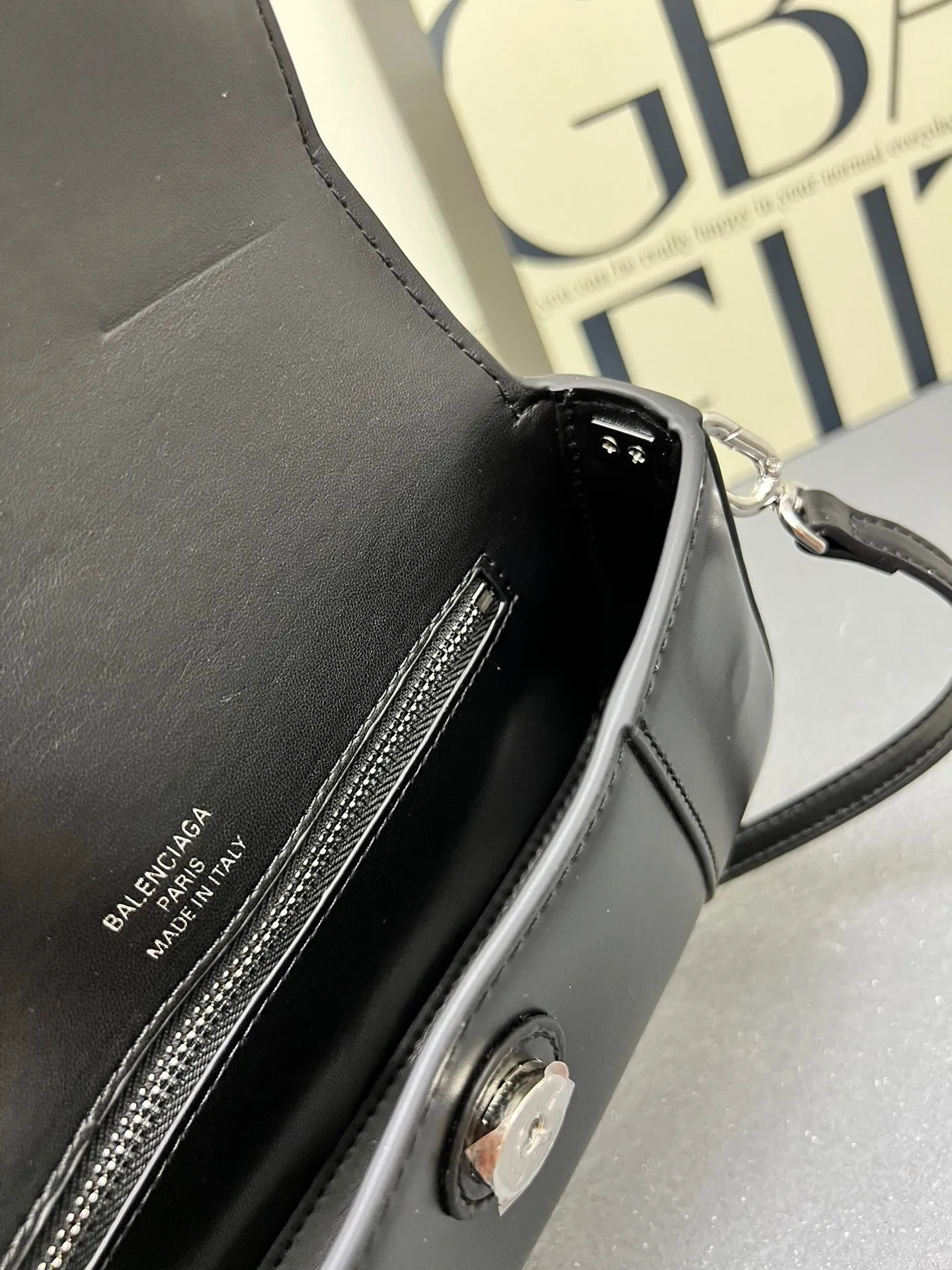 All Categories Official Website "Brand Women's Bags" Women's Bags 💙 BALENCIAGA 2025 New Balenciaga Crossbody Bag