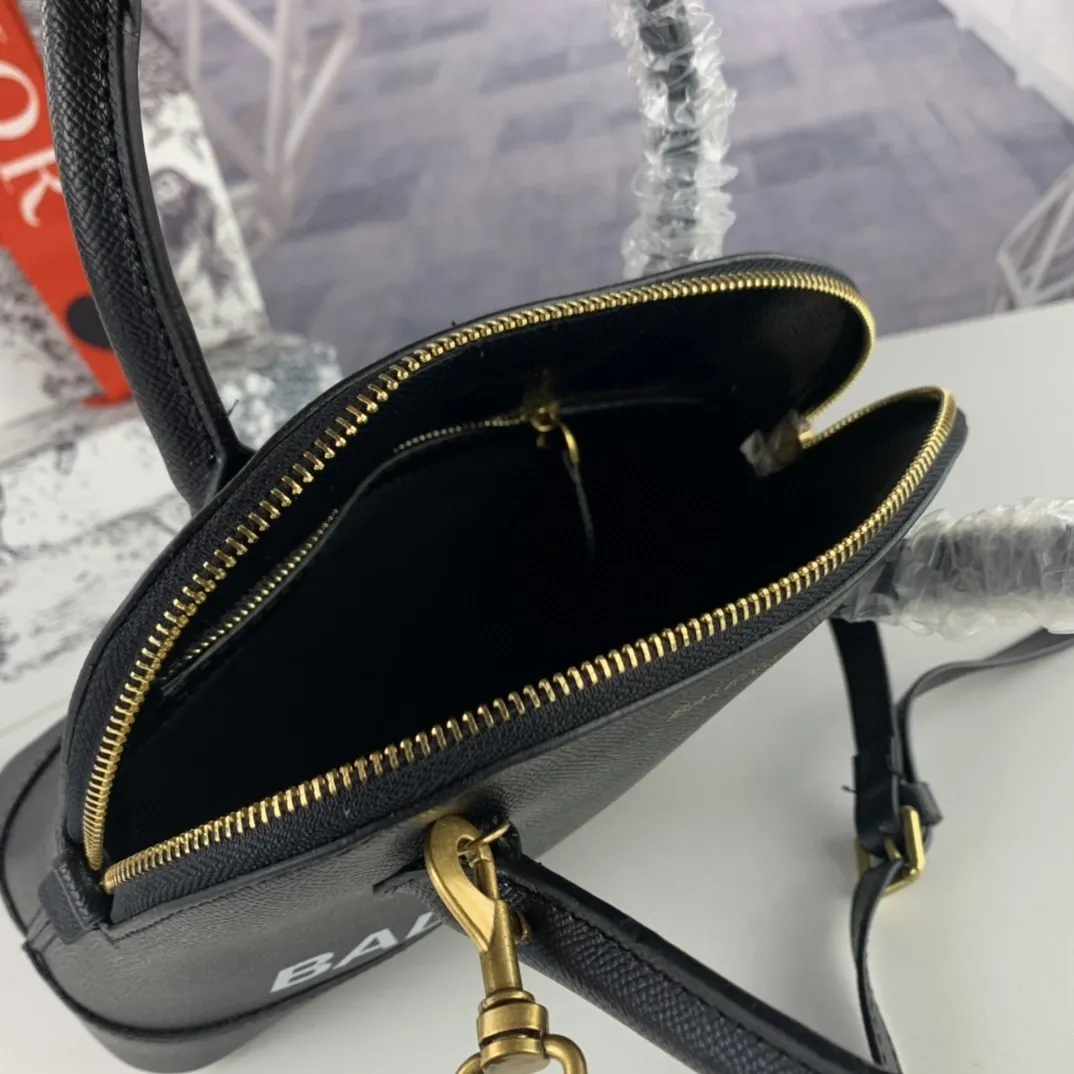 All categories Balenciaga Women's Bags (Balenciaga) Balenciaga, 6677