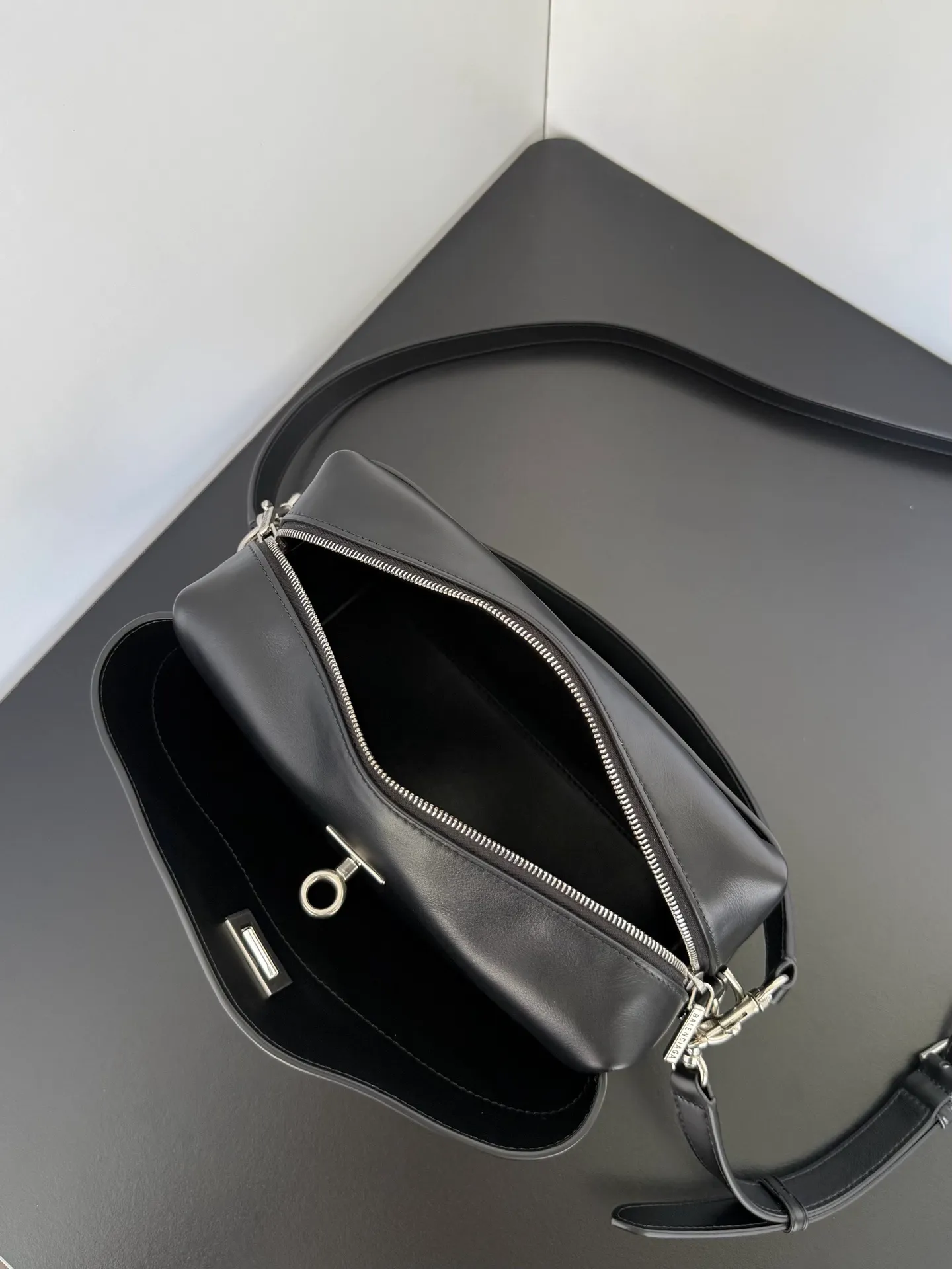 All Categories Balenciaga Women's Bags (Balenciaga) Balenciaga 228