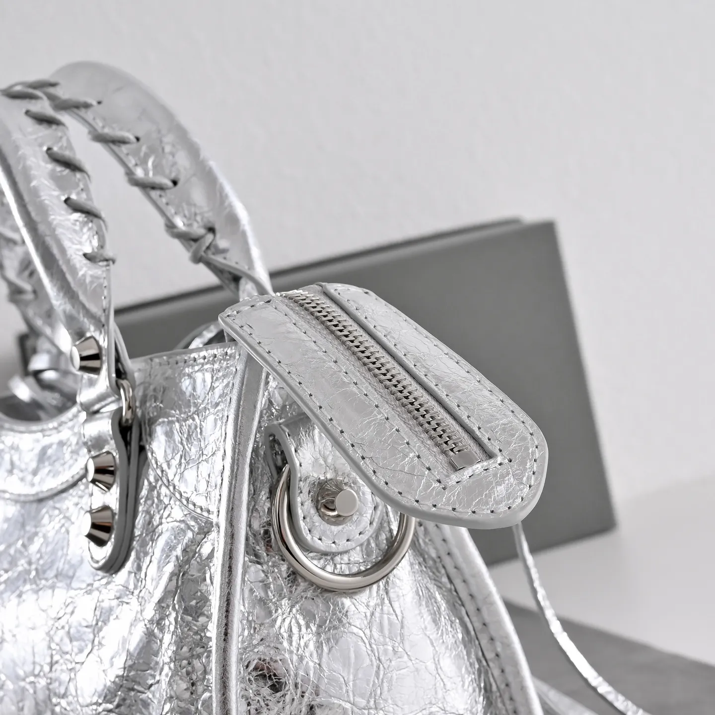 All Categories Balenciaga Women's Bags (Balenciaga) Balenciaga 2424