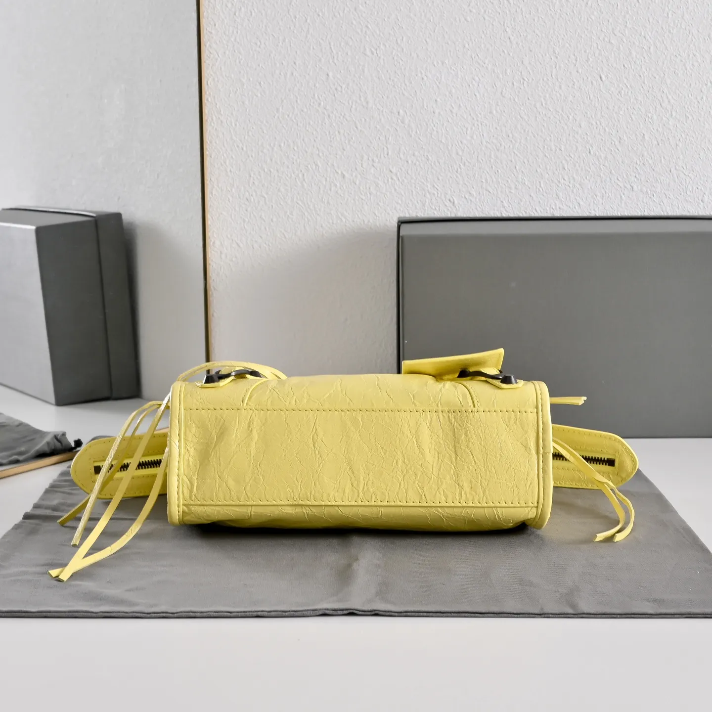 All Categories Balenciaga Women's Bags (Balenciaga) Balenciaga 2424