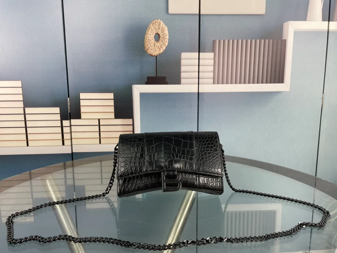 All categories Official website "Brand Women's Bags" Women's Bags 💙 BALENCIAGA 2023 latest Balenciaga crossbody bag