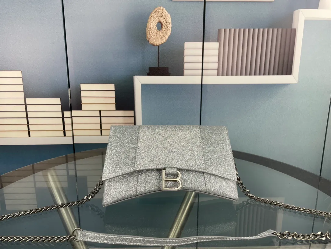All categories Official website "Brand Women's Bags" Women's Bags 💙 BALENCIAGA 2023 latest Balenciaga crossbody bag