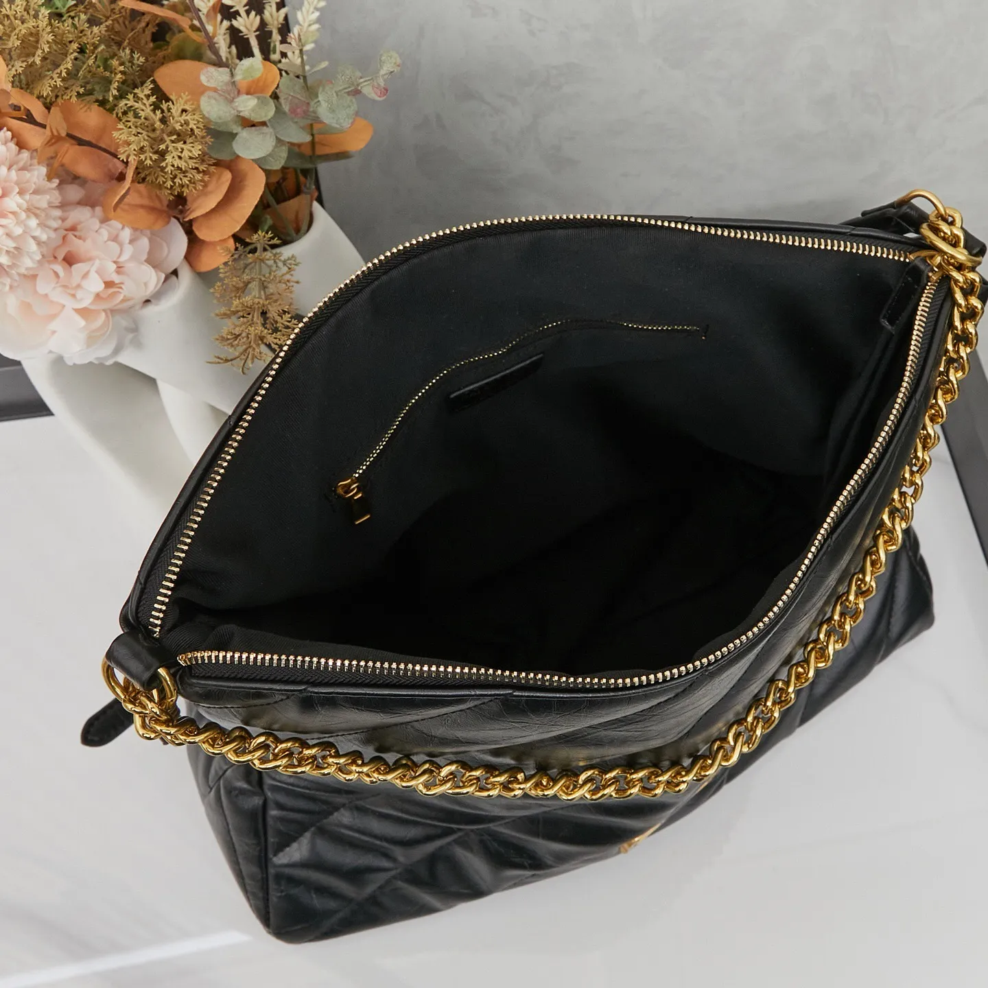 All Categories Official Website "Brand Women's Bags" Women's Bags 💙 BALENCIAGA 2025 Official Website New Balenciaga Crossbody Bag