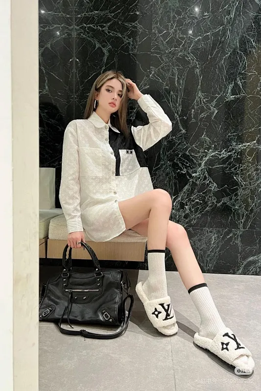 All Categories Balenciaga Women's Bags (Balenciaga) Balenciaga 2221